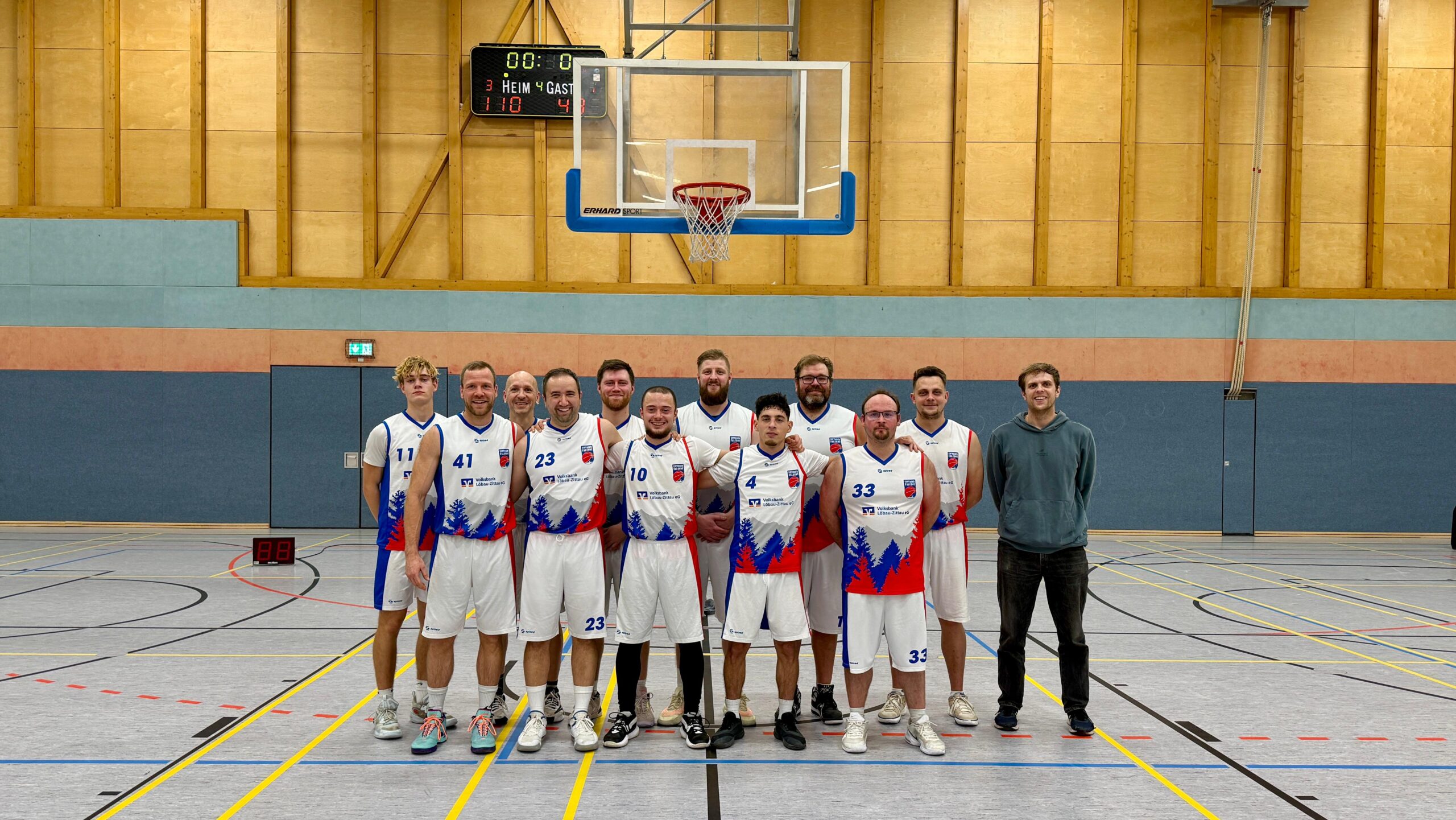 Super Abschluss für das Jahr 2025: Zittauer Falcons besiegen Dresden Titans 6.