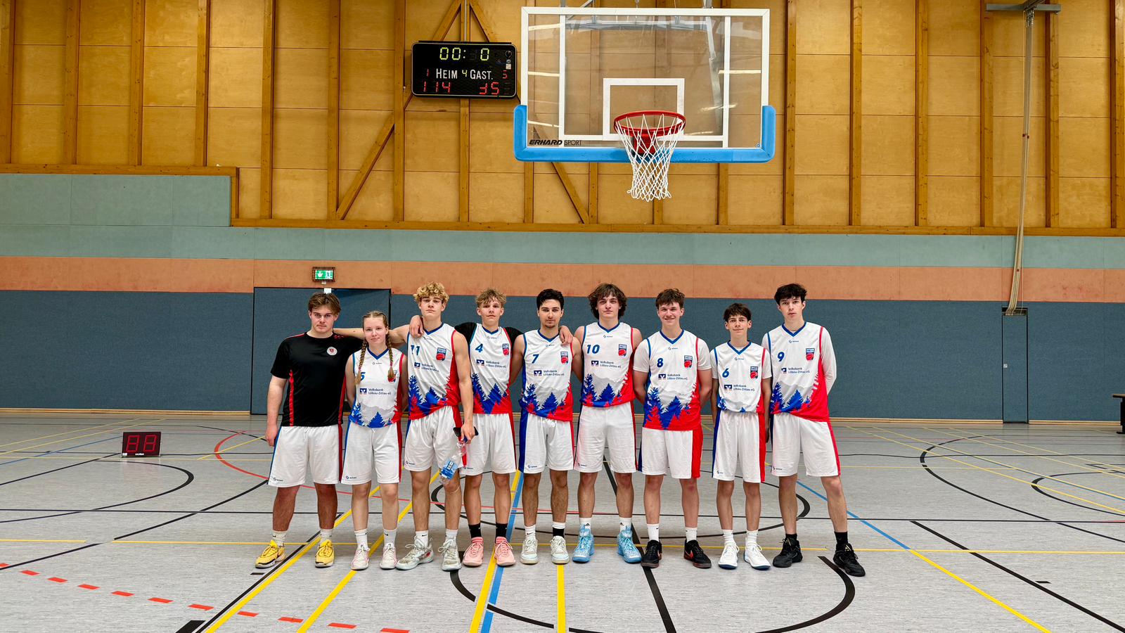 FINAL FOUR, WIR KOMMEN! U18-Falcons knacken die 100-Punkte-Marke